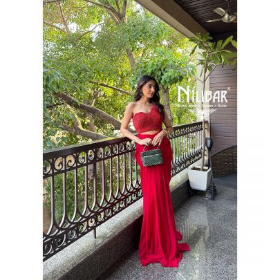Mehak Jain In Our Red Lycra Drape Saree