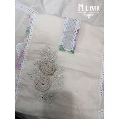 Ivory Maheshwari Cotton Shirt & Bottom Paired With Dupatta
