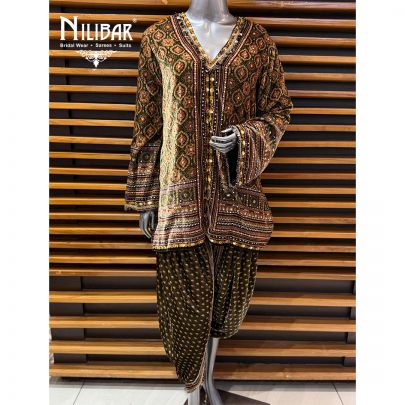 Mehendi Green Velvet Mid Length Top Paired With Dhoti Pants