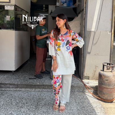 Grey Muslin Cotton Printed Short Kurta Paired With Pants