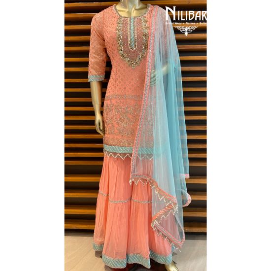 An Amazing Colour Contrast With Pastel And Red Salwar kameez